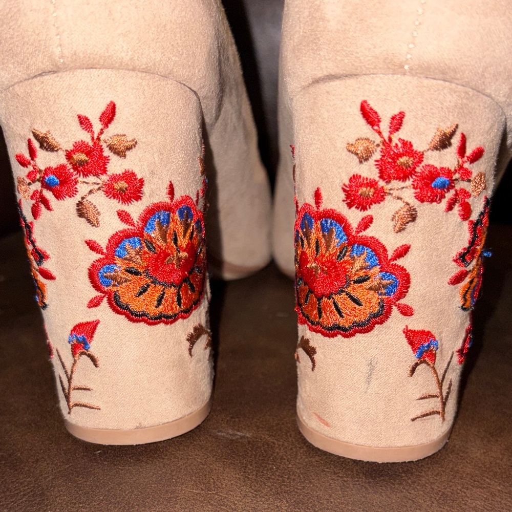Restricted Floral Embroidered Heels - Picture 7 of 12